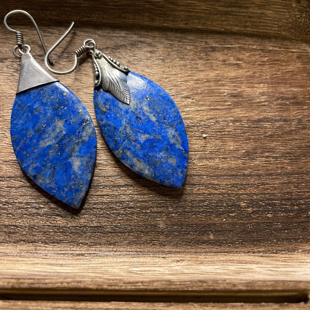 Vintage a silver and Blue stone earrings